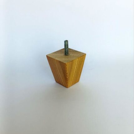 Дерев'яна ніжка для меблів "піраміда" 60мм